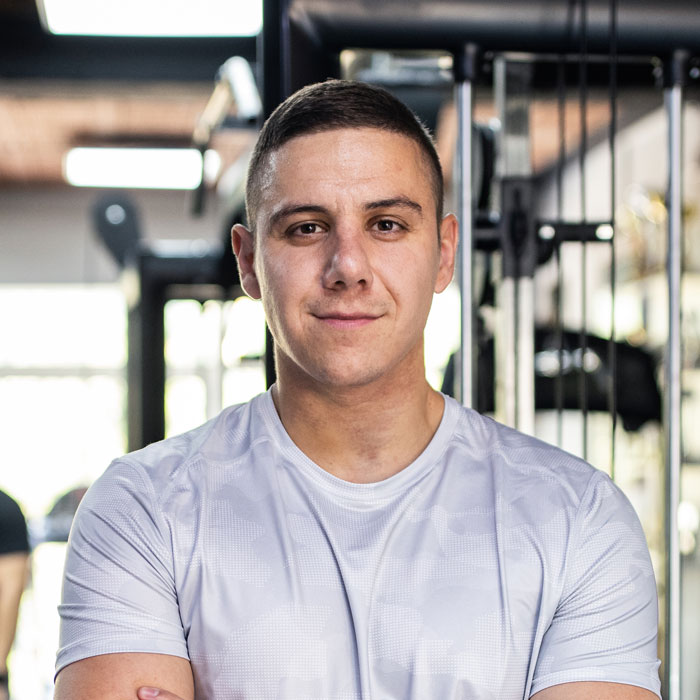 Portrait eines Minjobber im Fitnessstudio. Portrait eines Minjobber im Fitnessstudio.